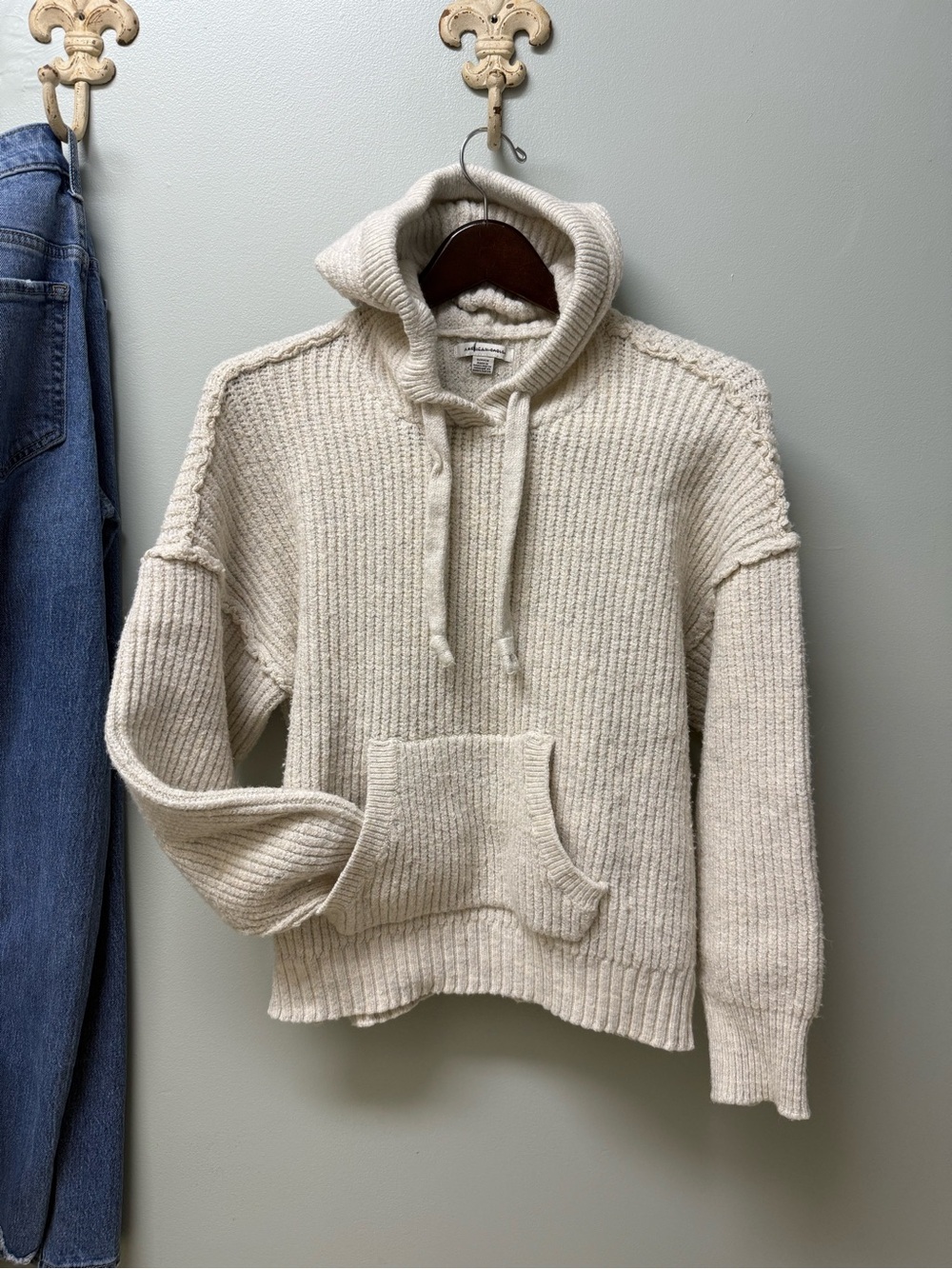 American Eagle small beige hooded sweater